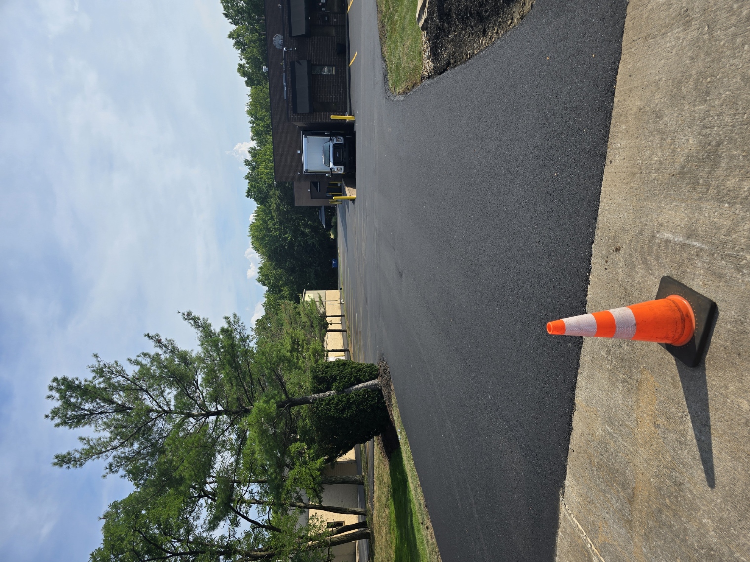 New asphalt paving at a commercial building